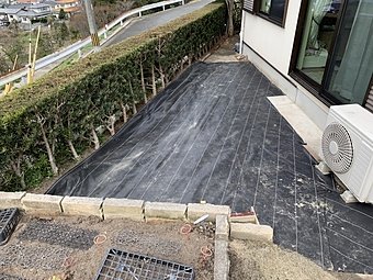 那珂川市I様宅　庭石撤去切株除去整地防草シートウッドデッキ施工